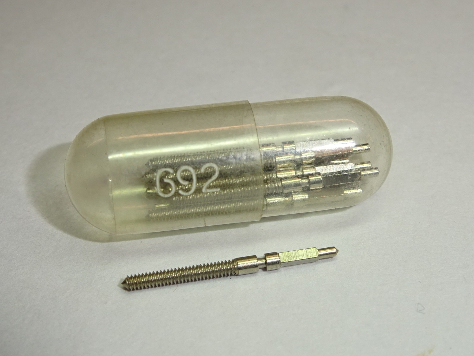 Bulova winding stem 10AA 9AA 9AN 10AB 10AE 10AECS 10AN 10ANCS 10AR 10AW 10AX 10AXCS (thread 1.10mm)