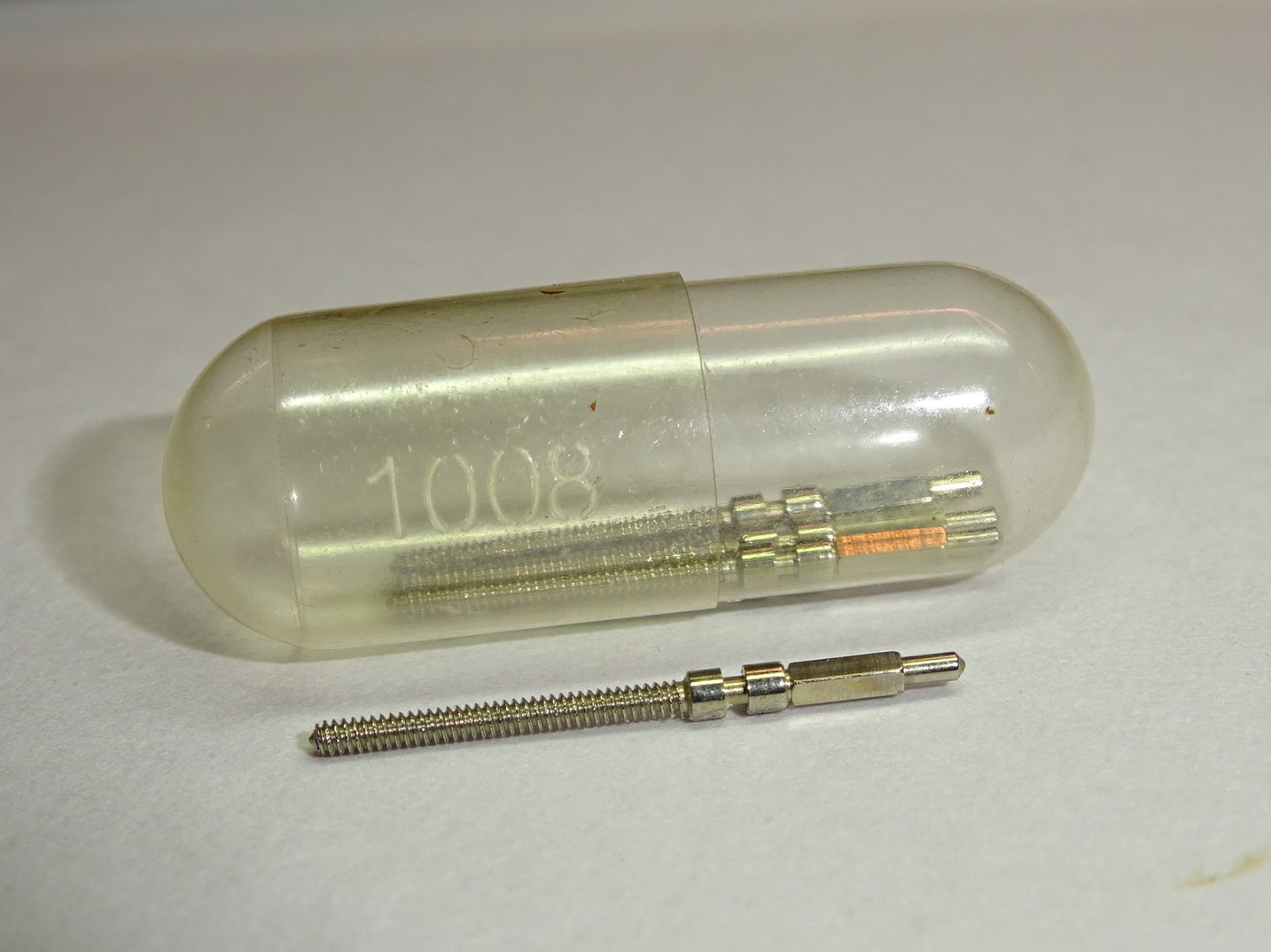 Bulova winding stem 10AA 9AA 9AN 10AB 10AE 10AECS 10AN 10ANCS 10AR 10AW 10AX (thread 0.90mm)