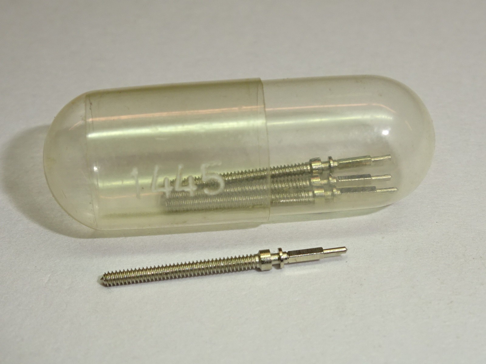 Eterna winding stem 1244 1401 1404 1418 1419 1420 / Ronda 1445