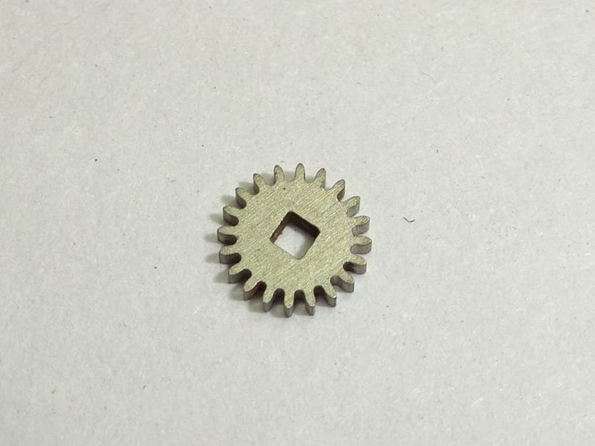 Venus 170 winding pinion / part 411