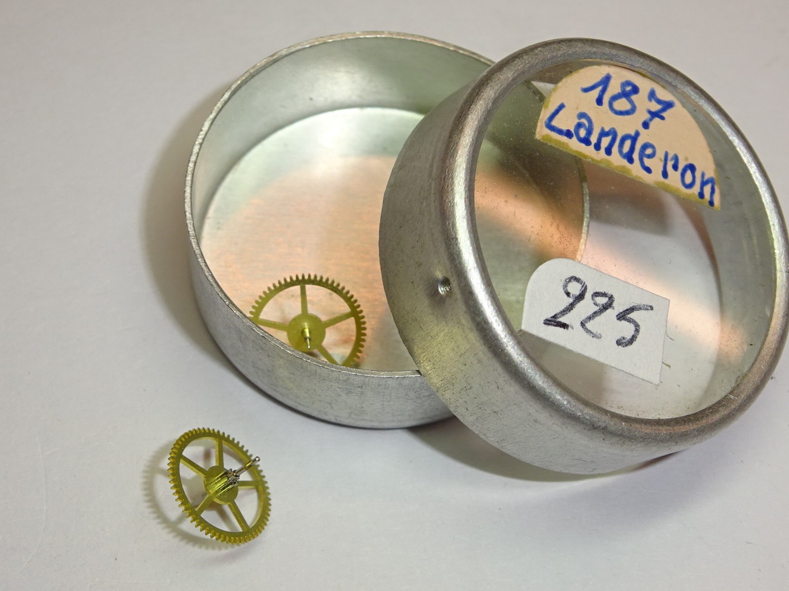 Landeron 4th fourth wheel cal. 54 55 82 154 155 187 189 / part 225 (ht. 6.69mm) New
