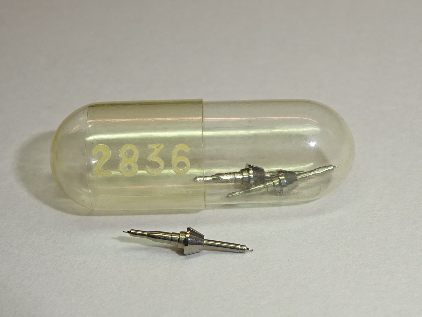 Imhof balance staff 249 (ht. 804) / Ronda 2836