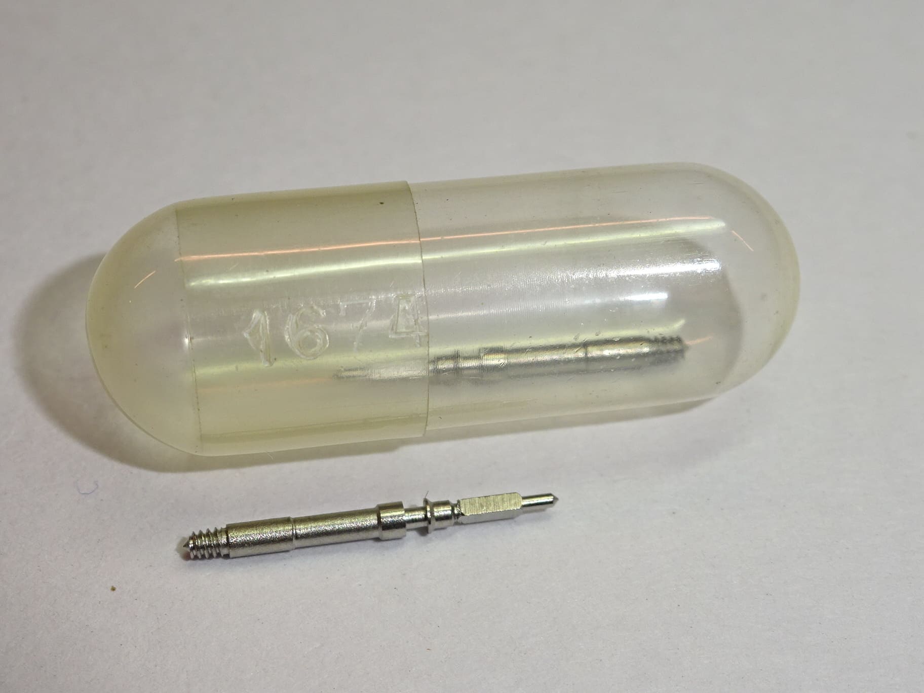 Poljot winding stem 2414 2415 2416A 2209 Long hub , short thread