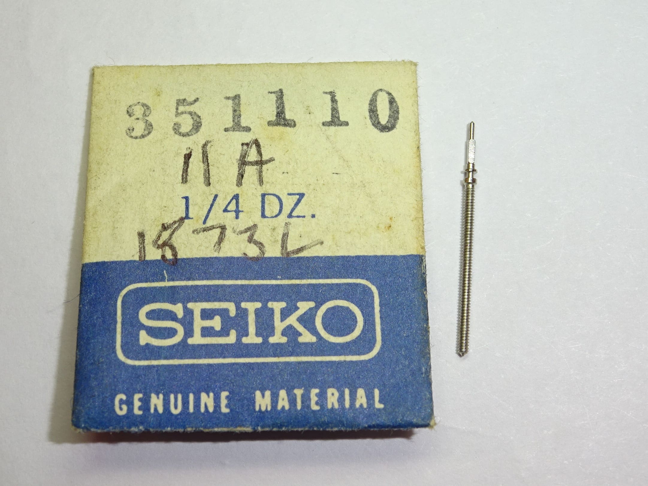 Seiko winding stem 351110 1104A 1100 11A 1144 1140 Y431A
