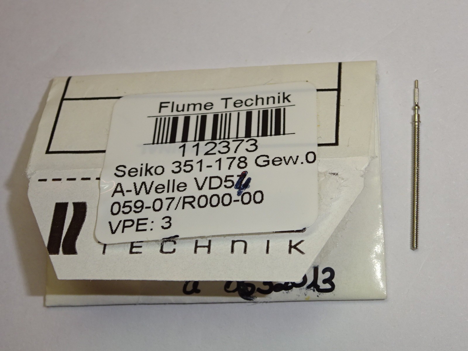 Seiko winding stem 351178 / cal. VD32 VD34 VD54 VD55 VD56 VX50 VX51