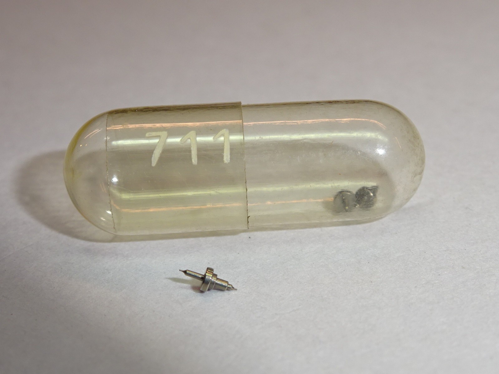 Elgin balance staff 532 539 554 555 580 size 8/0 (5849) Split balance / Ronda 711