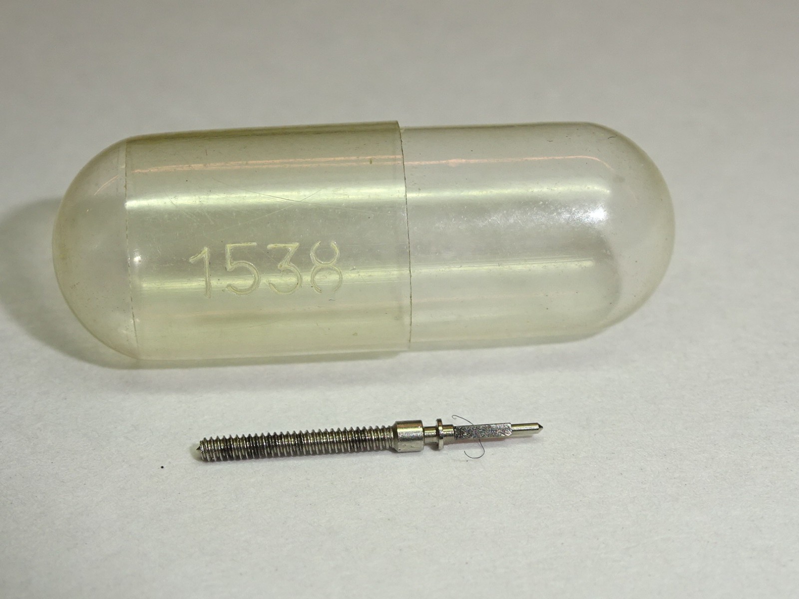 Omega winding stem 620 625 630 670 671 672 680 681 682 683 684 685 / Ronda 1538