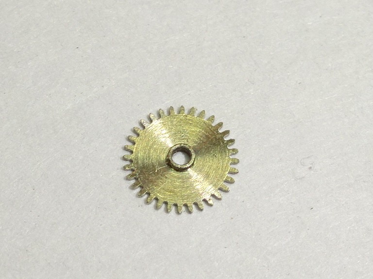 Jaeger Lecoultre 839 / IWC 1852 hour wheel (0.38mm) / part 250