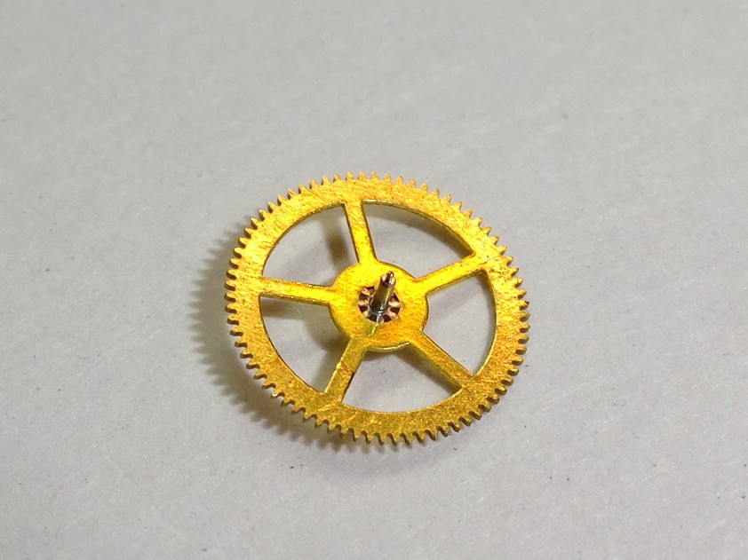 Jaeger Lecoultre 839 / IWC 1852 third wheel / part 210