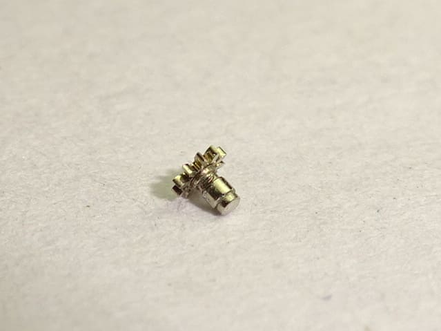 Jaeger Lecoultre 838 839 cannon pinion (height 1.18mm) / part 240