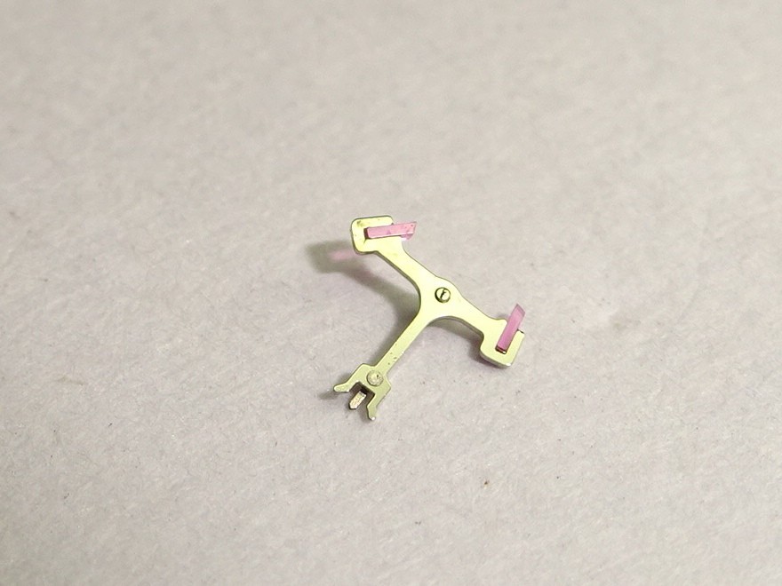 Jaeger Lecoultre 895 pallet fork / part 710