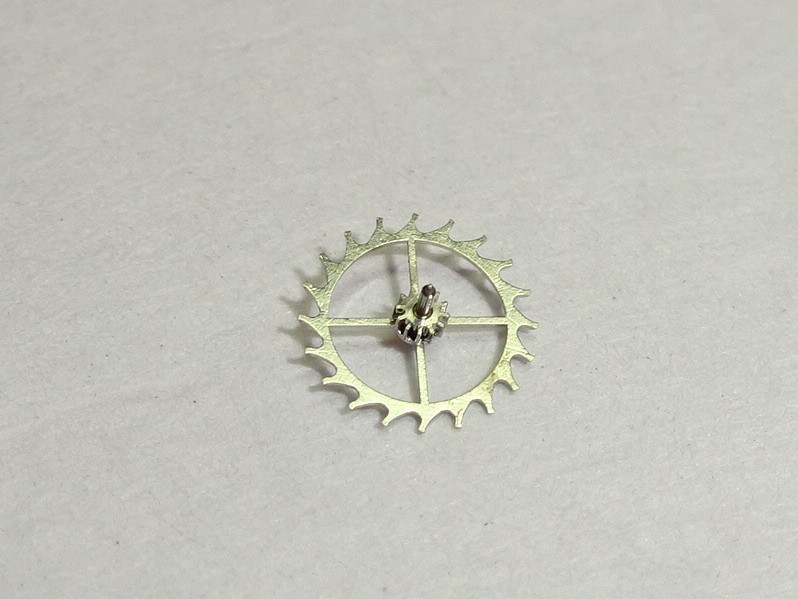 Jaeger Lecoultre 895 escape wheel / part 705