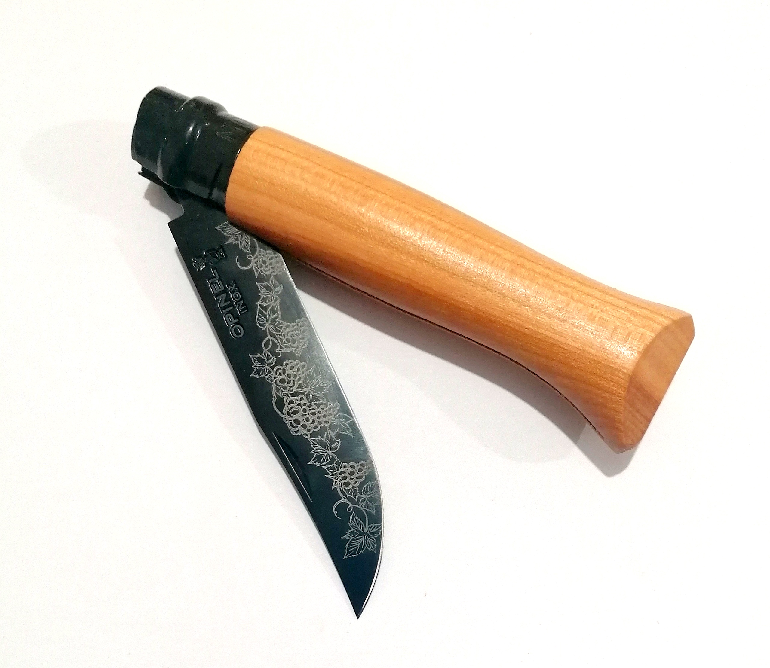 2025, N°08 Edition Gouvernaire 90 ans, Opinel, merisier, grappe de raisin