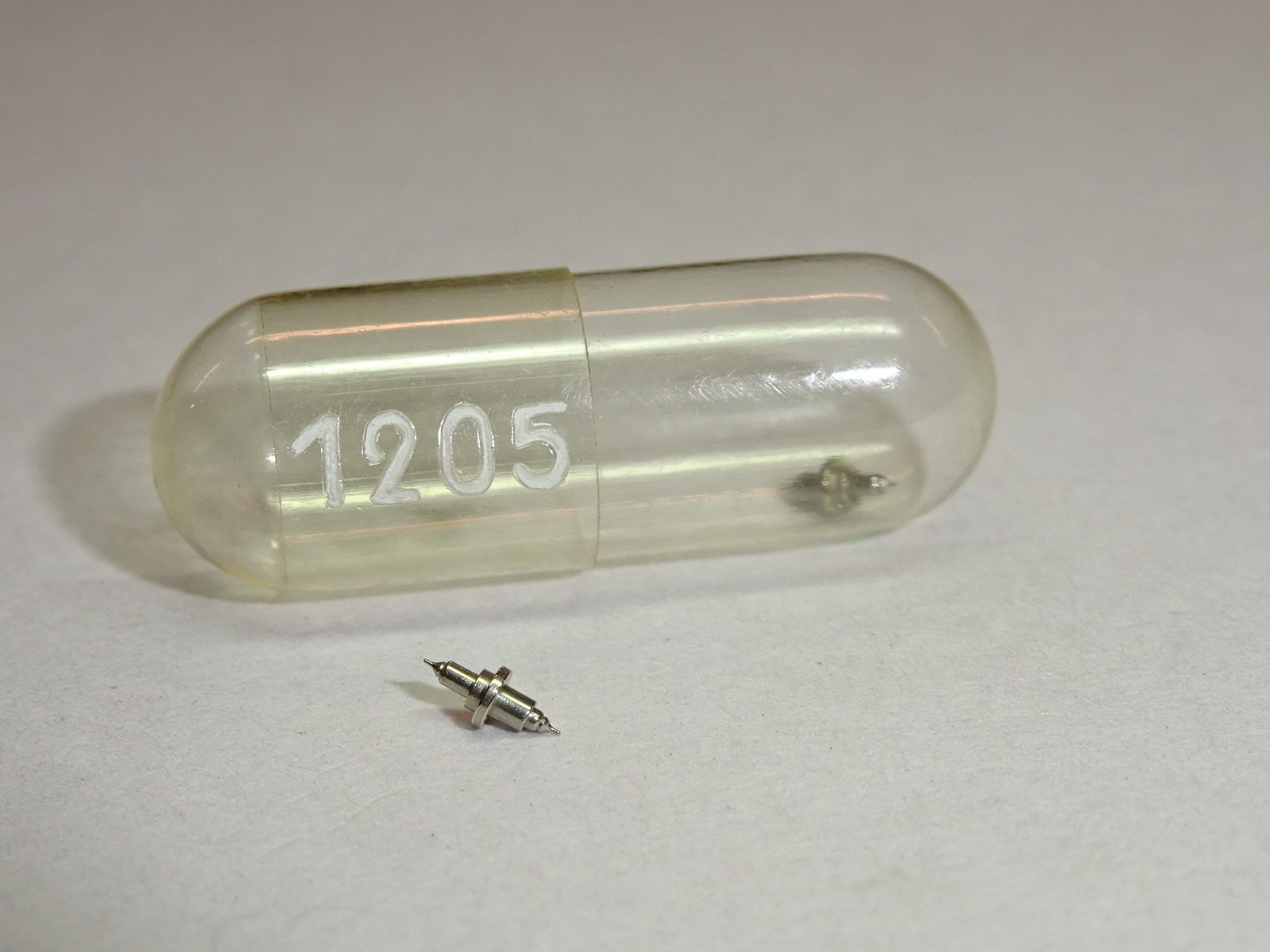 Hamilton balance staff 986A 2327 DR (Pivot 9) / Ronda 1205