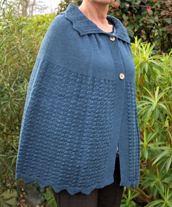 Cape fermeture bouton