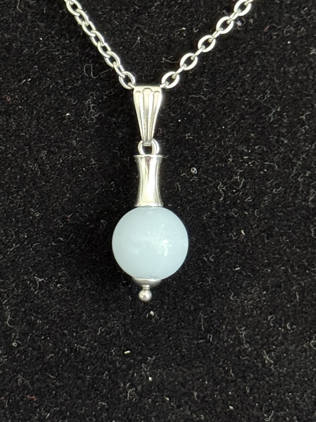 Pendentif "Vibration Minérale" en Angélite