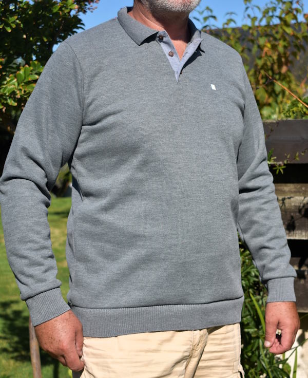 Pull polo boutonné
