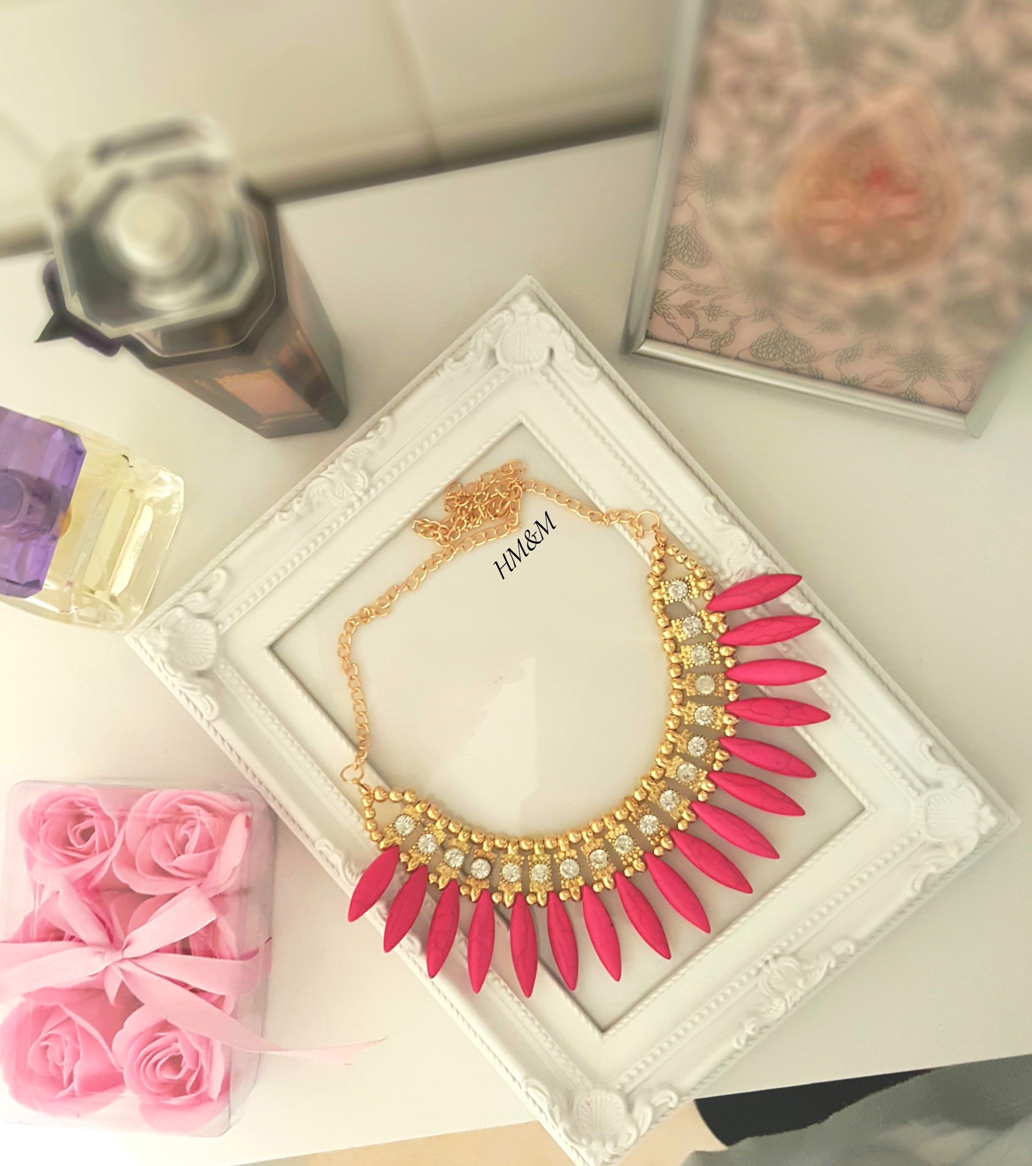Collier Cléopâtre rose