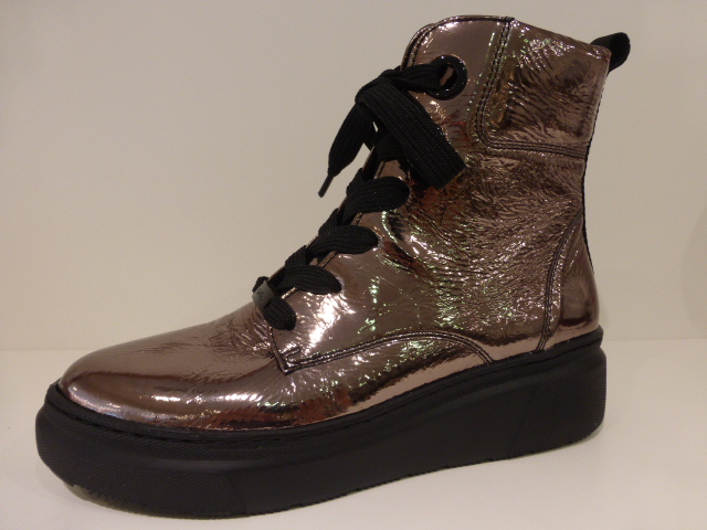 📌 Bottillon à lacets Ara compensé métal