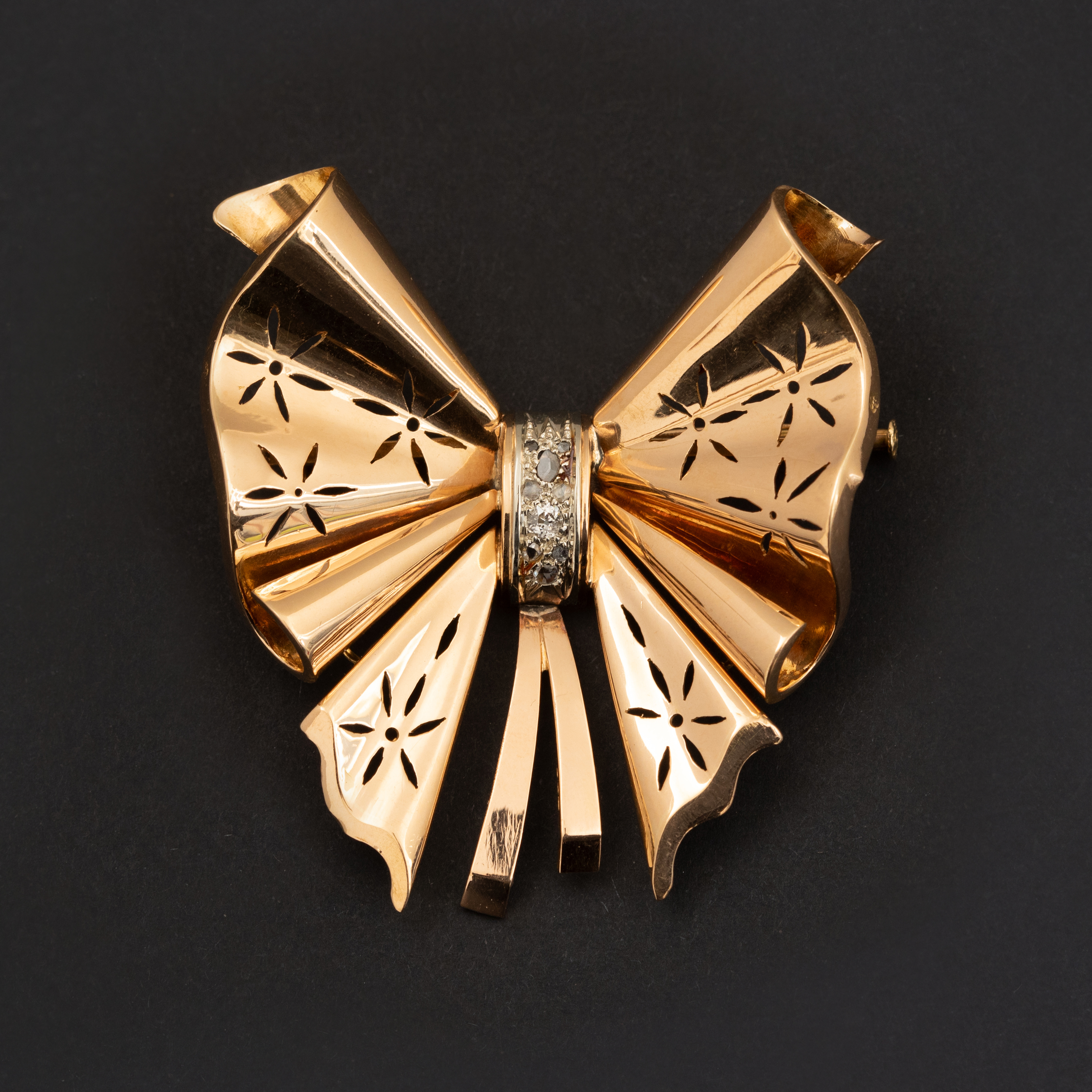 Knot Brooch with Diamonds #6