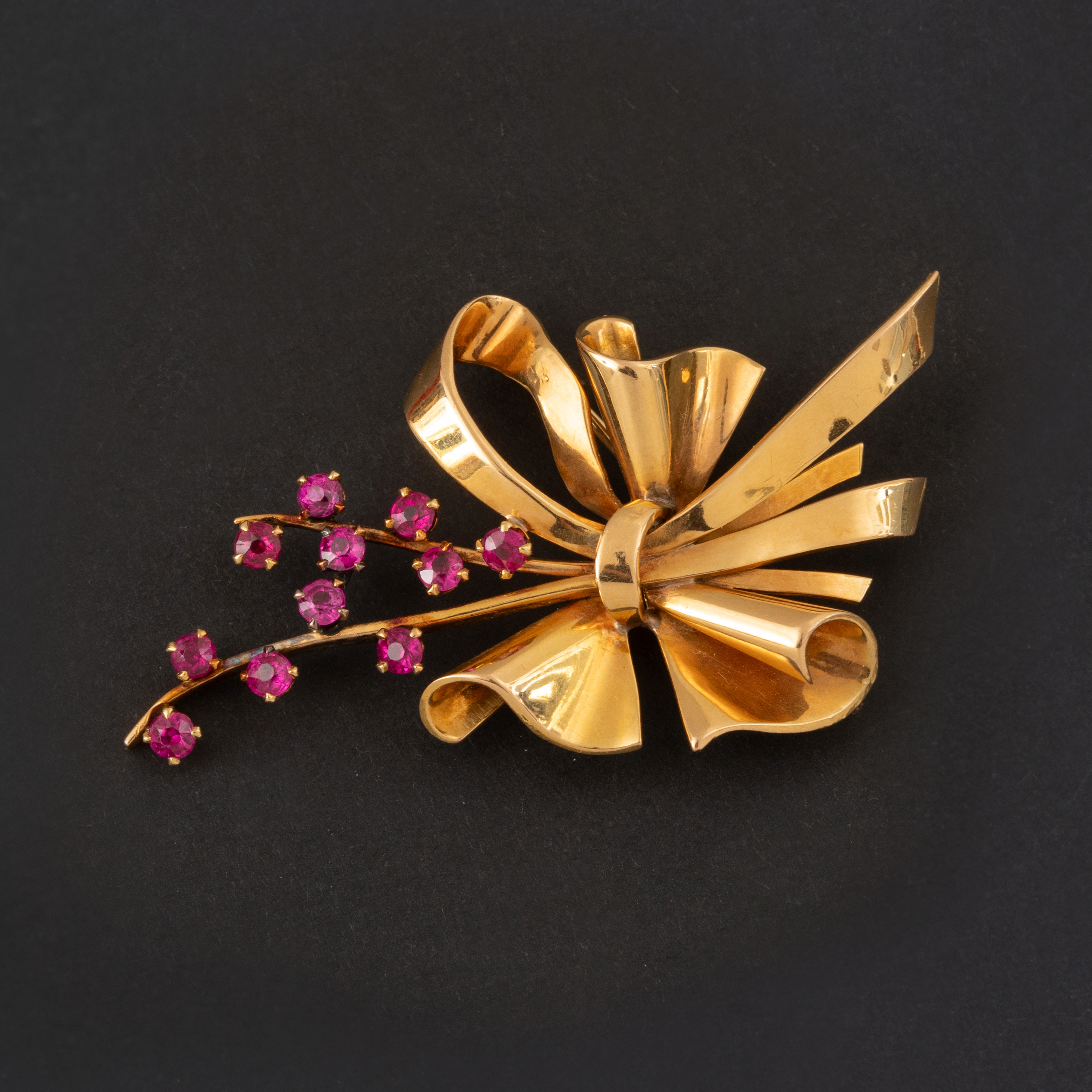 Knot Brooch with Pink Stones
