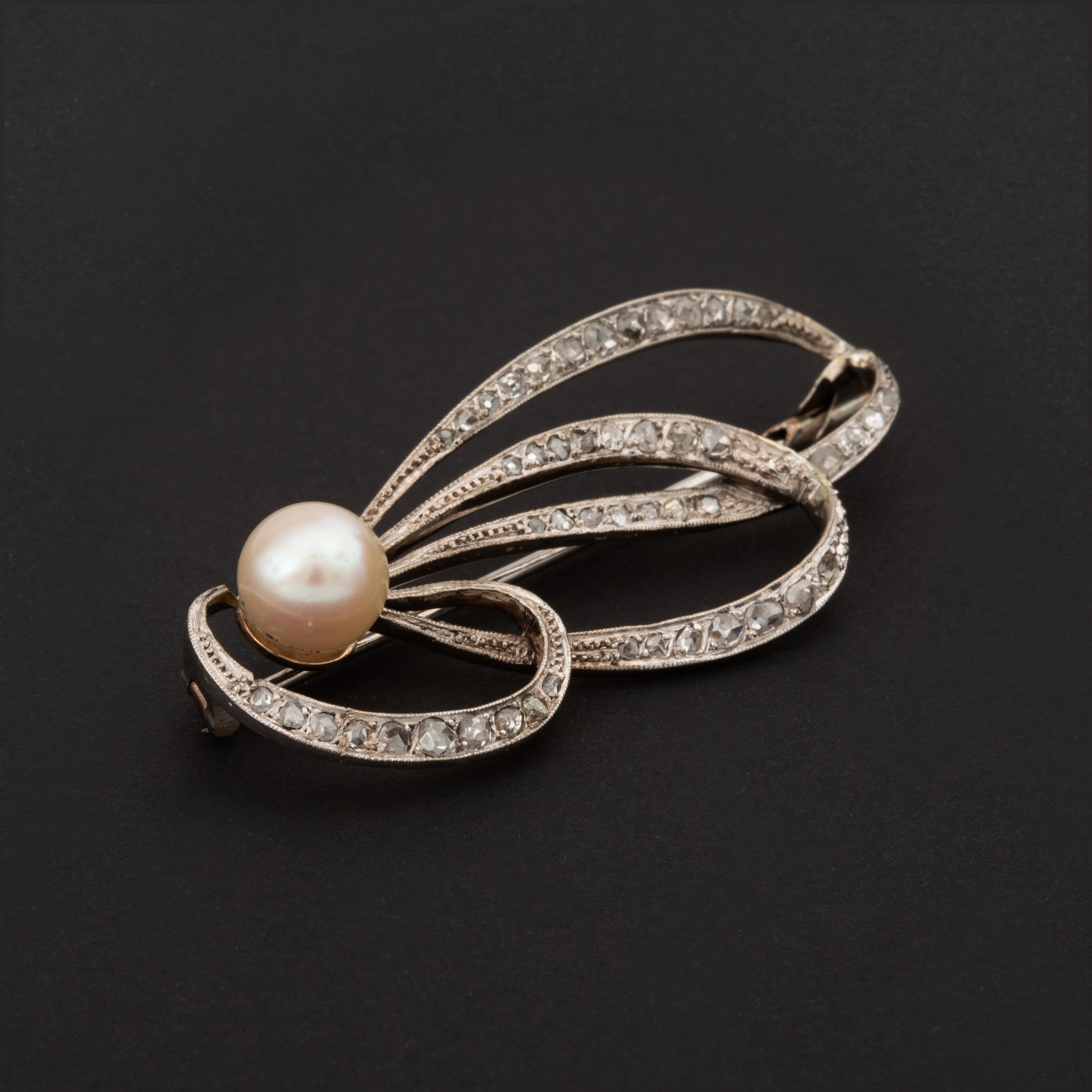 Diamonds Foliage & Pearl