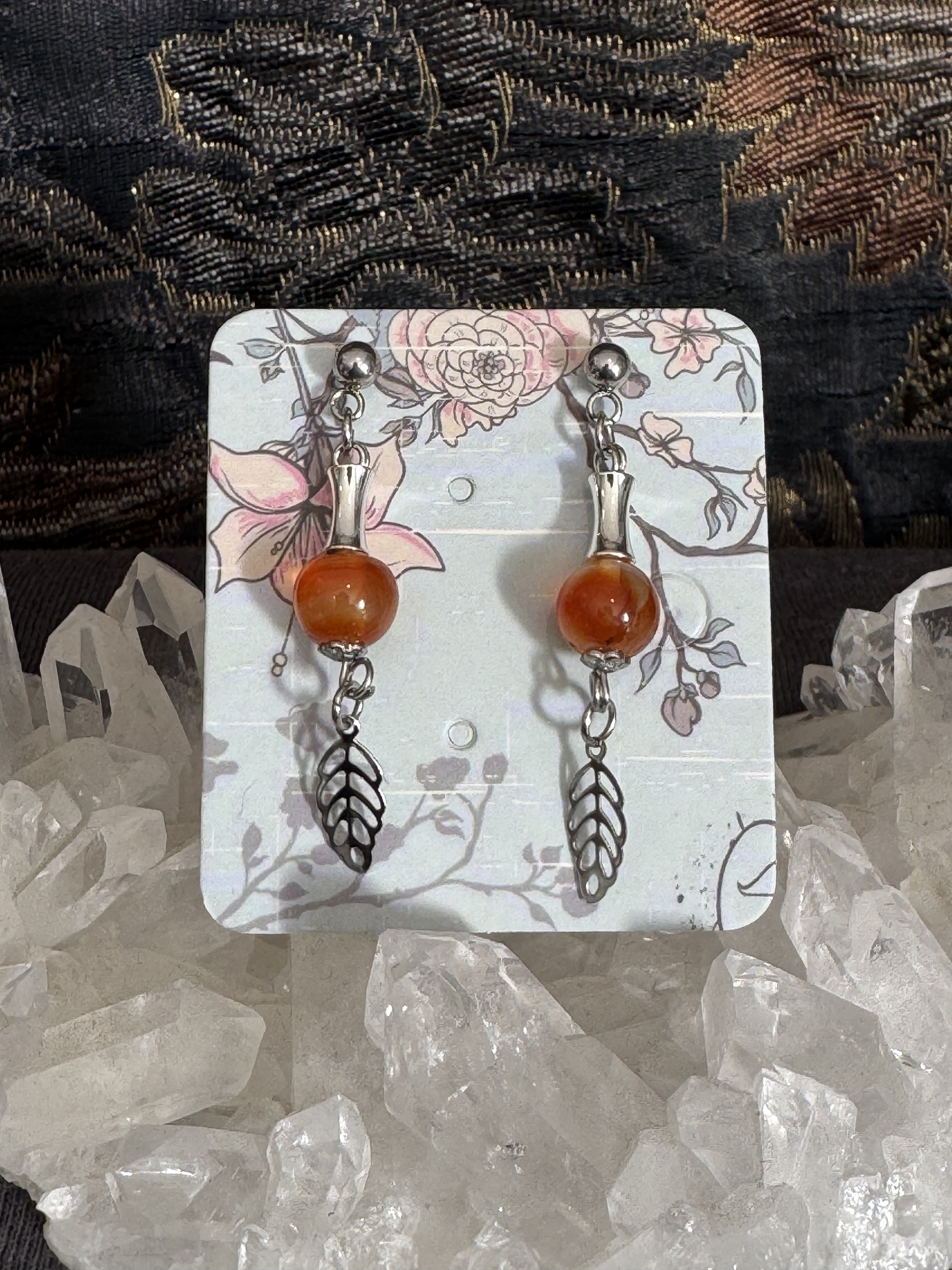 Boucles d'oreilles "Feuille d'automne" en Cornaline
