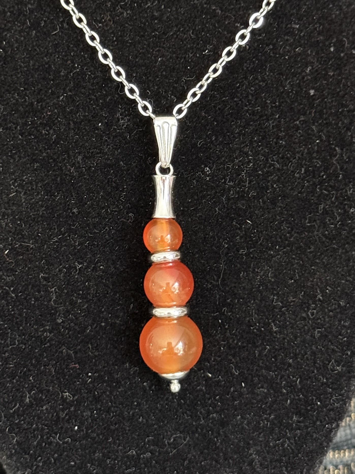 Pendentif "Echo de Gaïa" en Cornaline