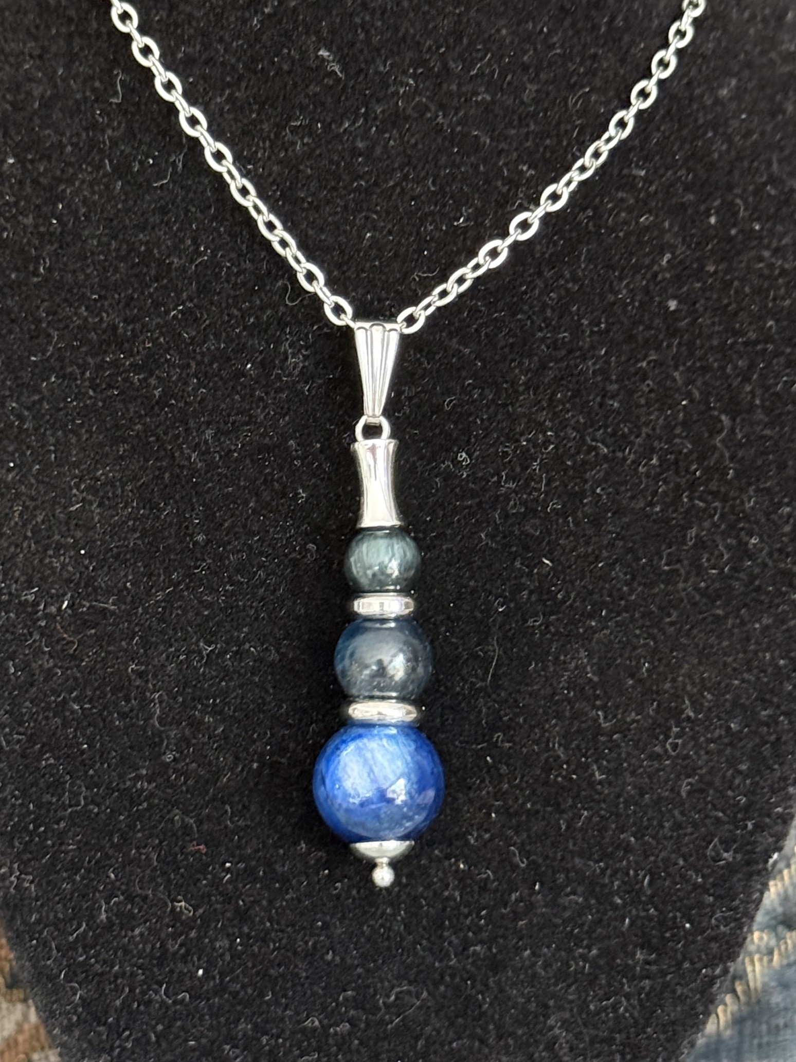 Pendentif "Echo de Gaïa" en Cyanite