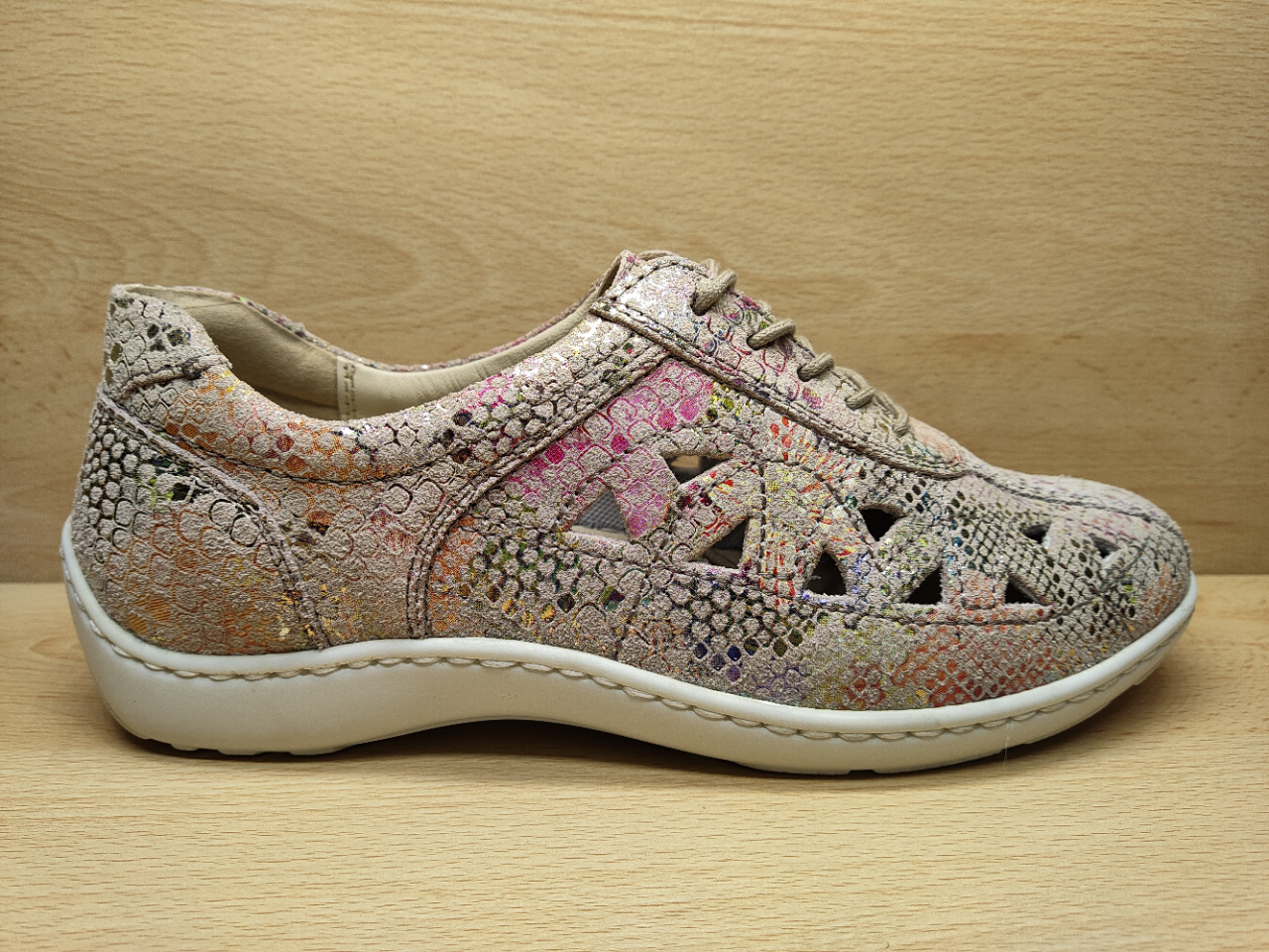 Chaussure à lacets perforée Waldlaufer Multi