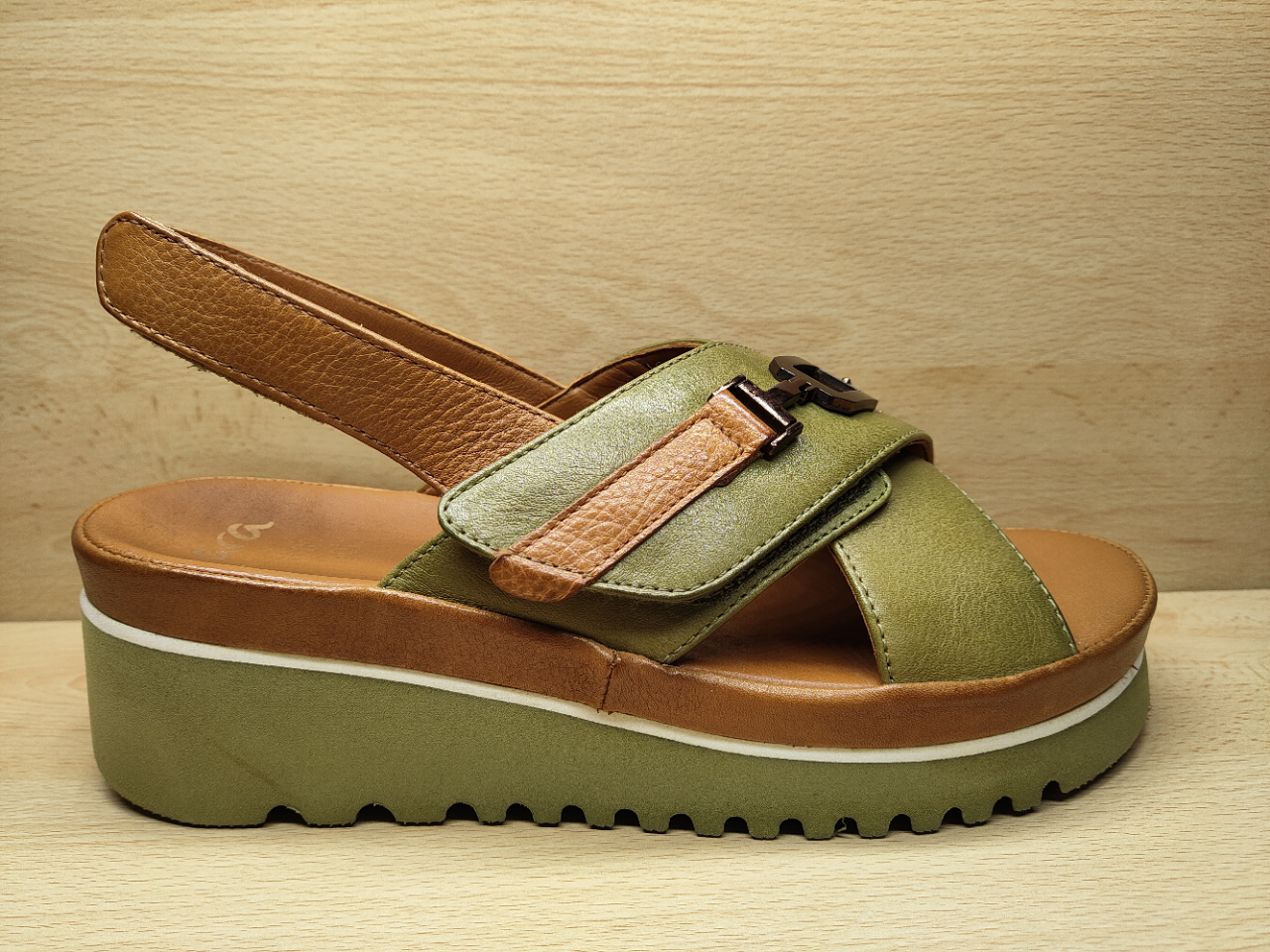 Nu-pied ARA 12-50504 Herbe / Caramel