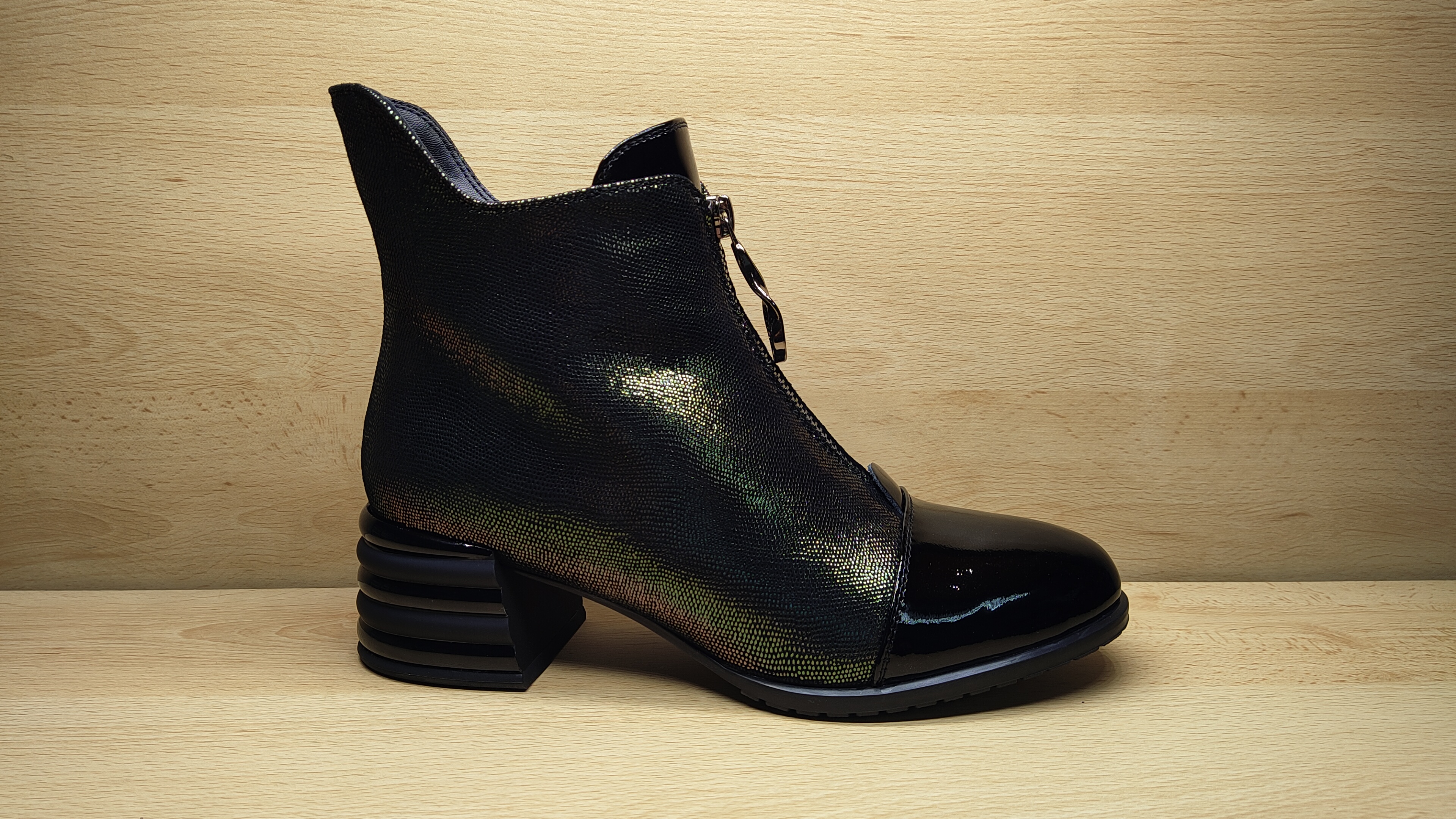 📌 C02F Métamorf'ose bottines noir irisé
