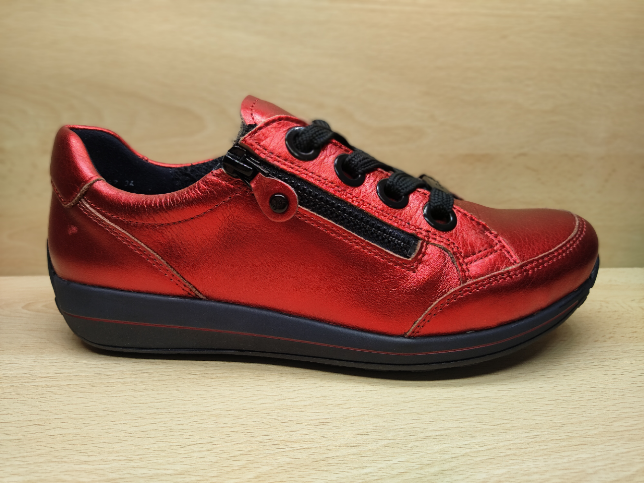 📌 Chaussure à lacets + zip ARA Osaka Rouge Flamme irisé