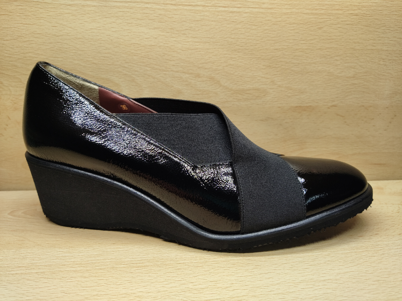 📌 Mocassin emboitant YAN BASSY Vernis noir