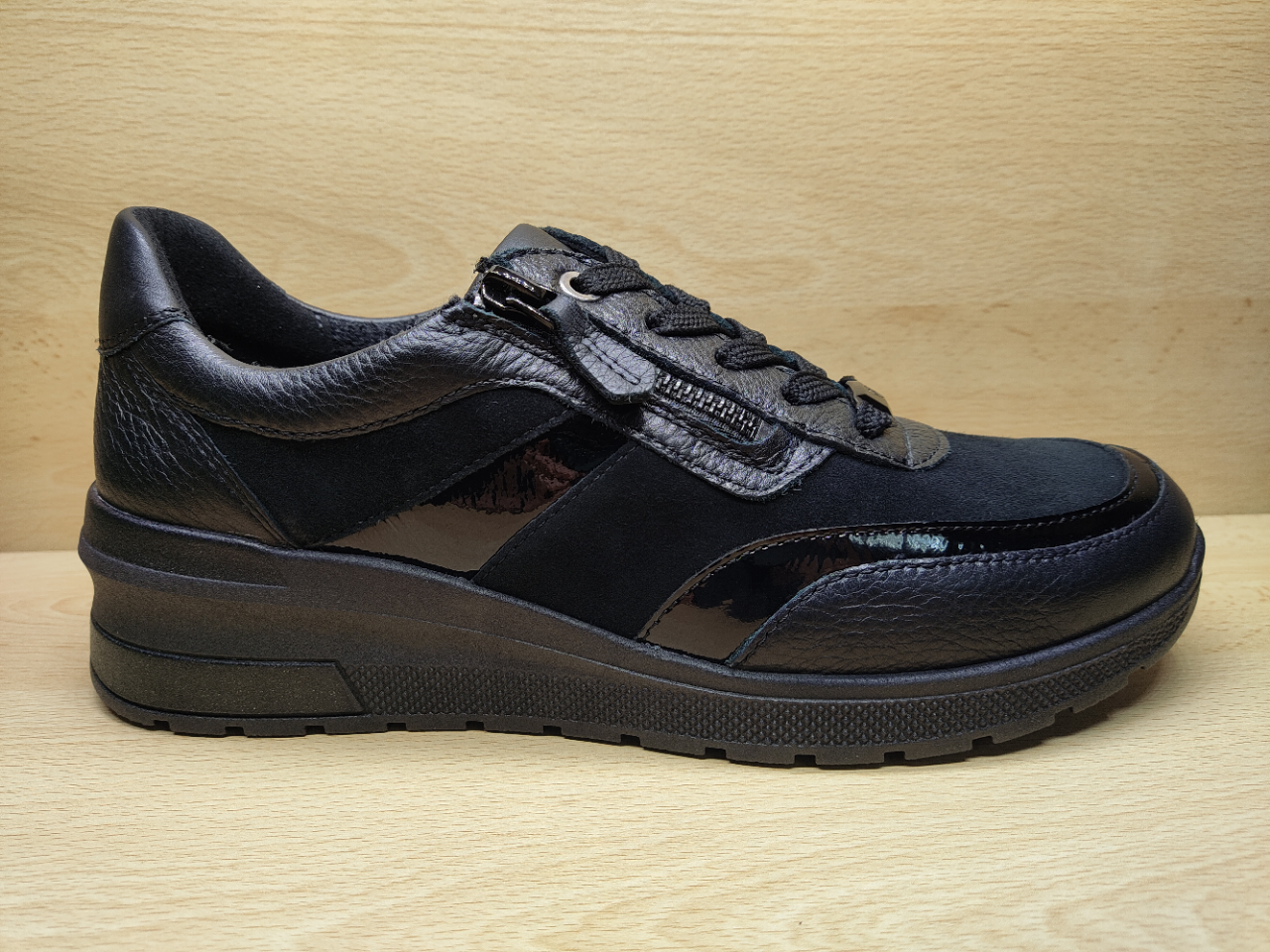 📌 Chaussure à lacets +zip ARA Neaple Noir