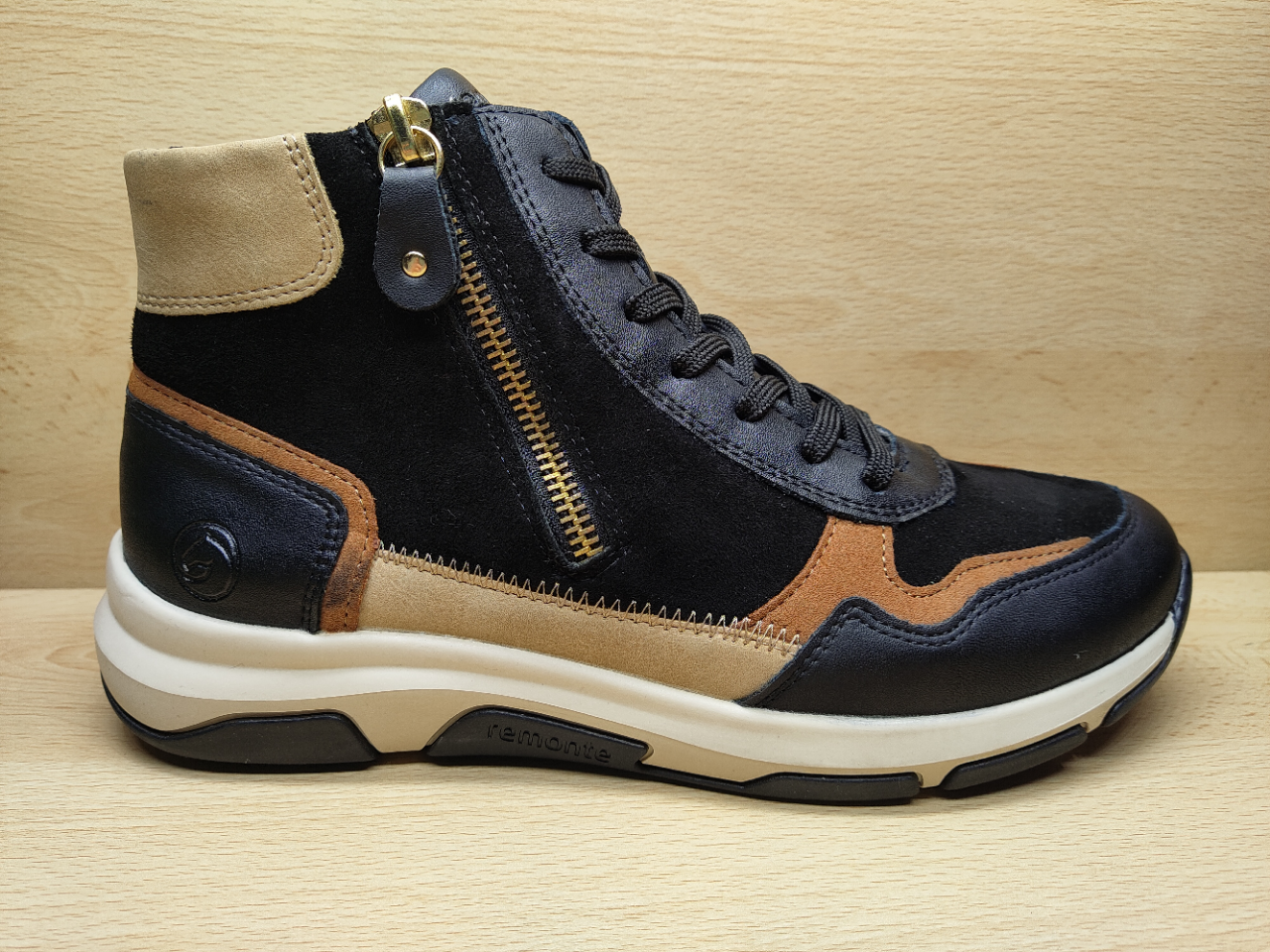 📌 Bottillon à lacets + zip Remonte Noir/beige