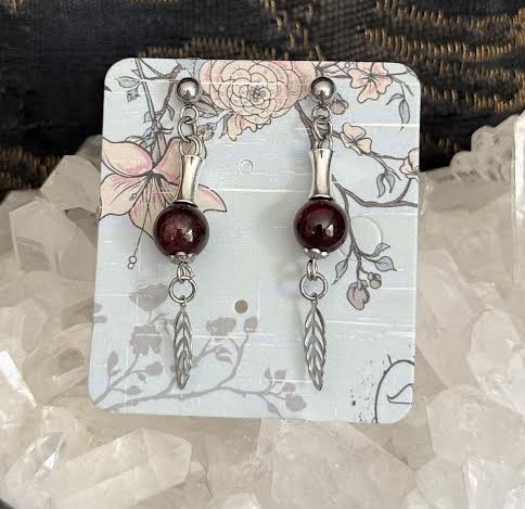 Boucles d'oreilles "Feuille d'automne" en Grenat