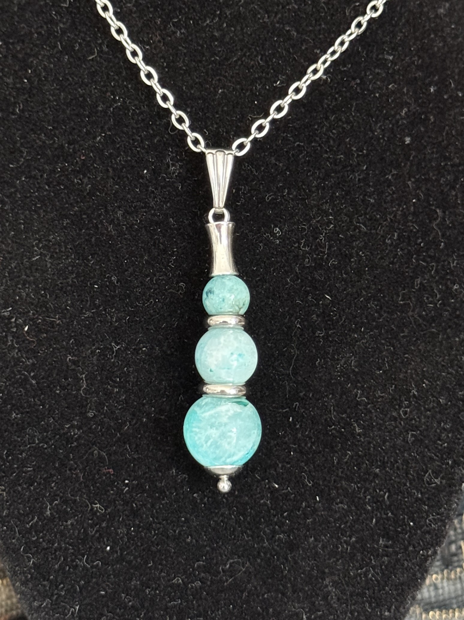 Pendentif "Echo de Gaïa" en Hémimorphite
