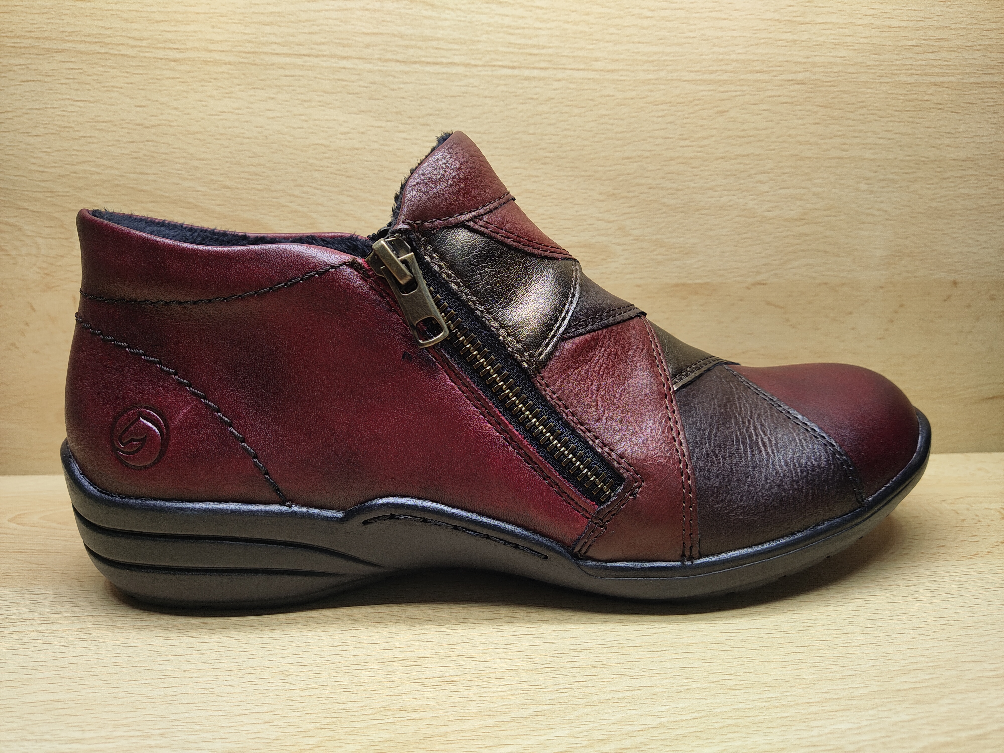 📌 REMONTE Bottillon Cuir Rouge
