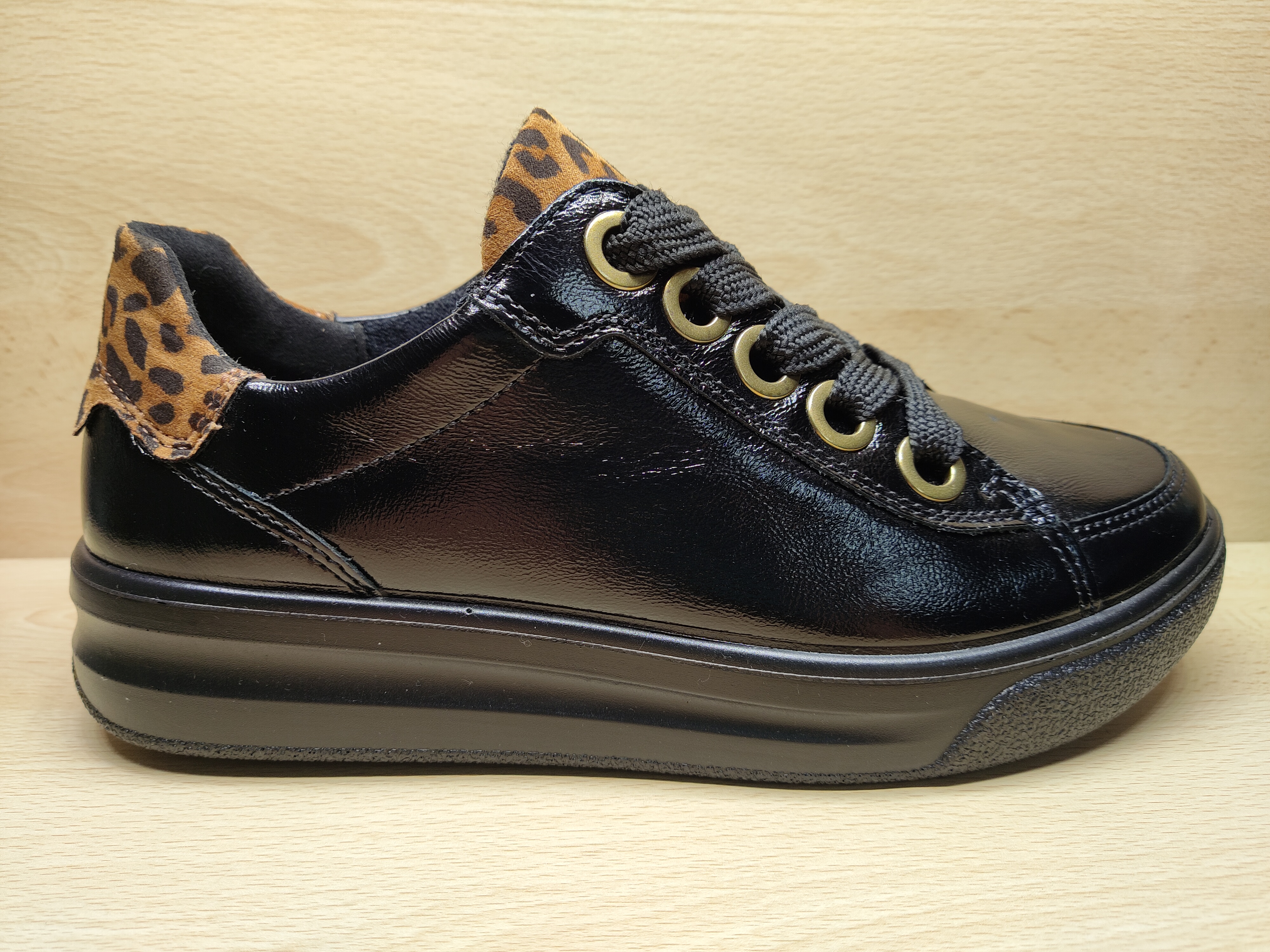 ARA Chaussure à lacets 12-52002-11 Noir