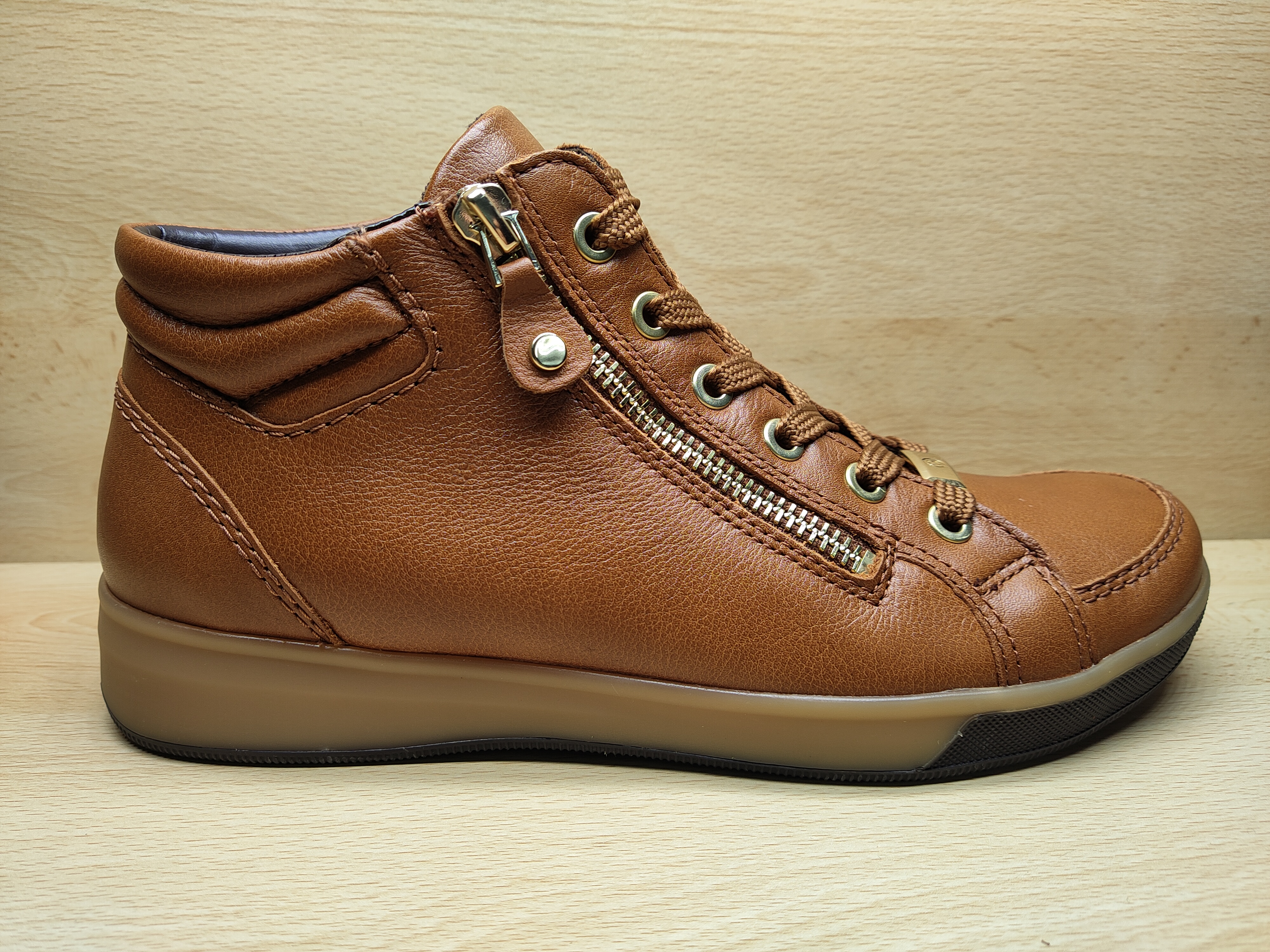 📌 ARA Bottillon à lacets + zip Cognac