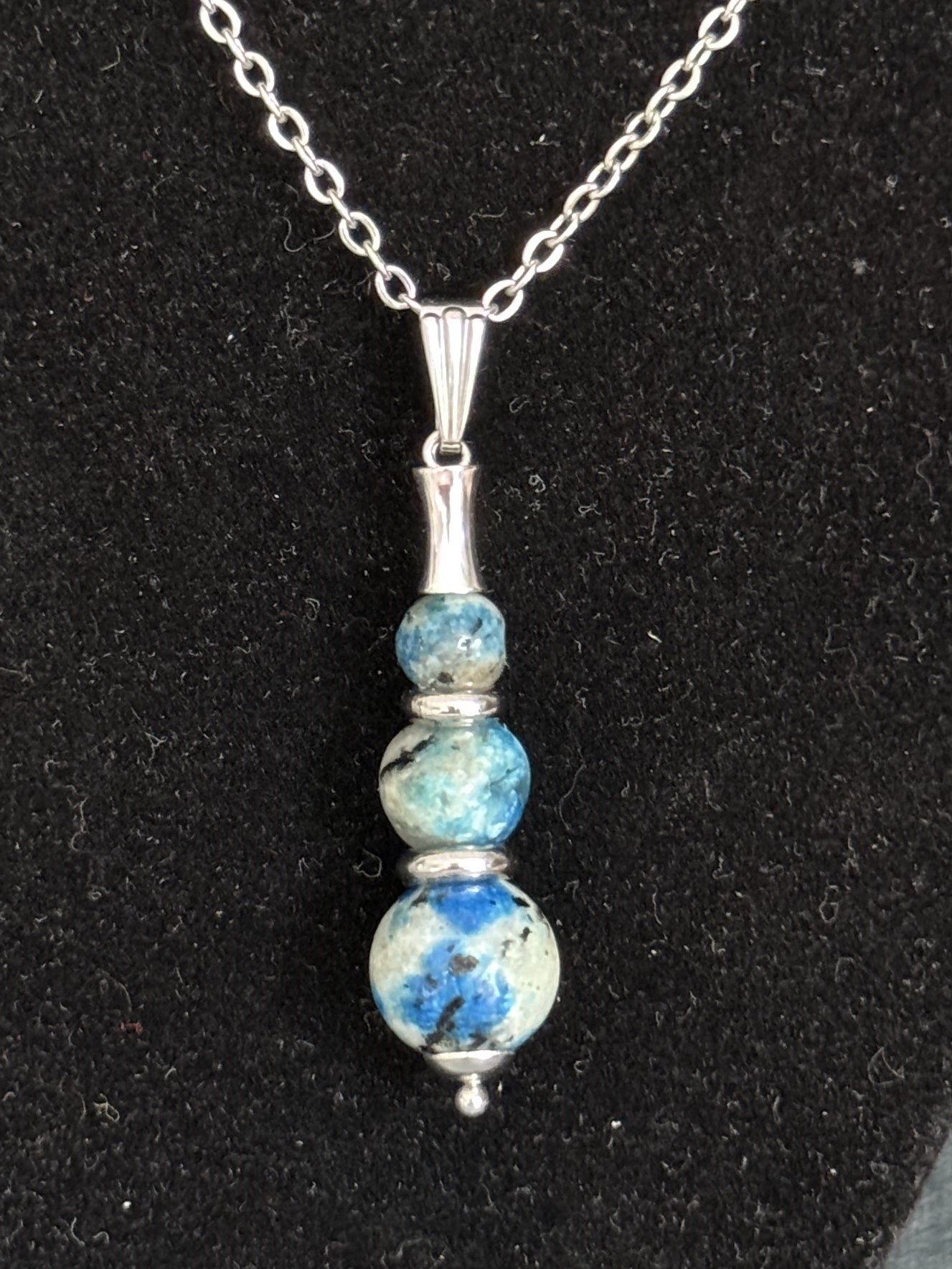 Pendentif "Echo de Gaïa" en K2