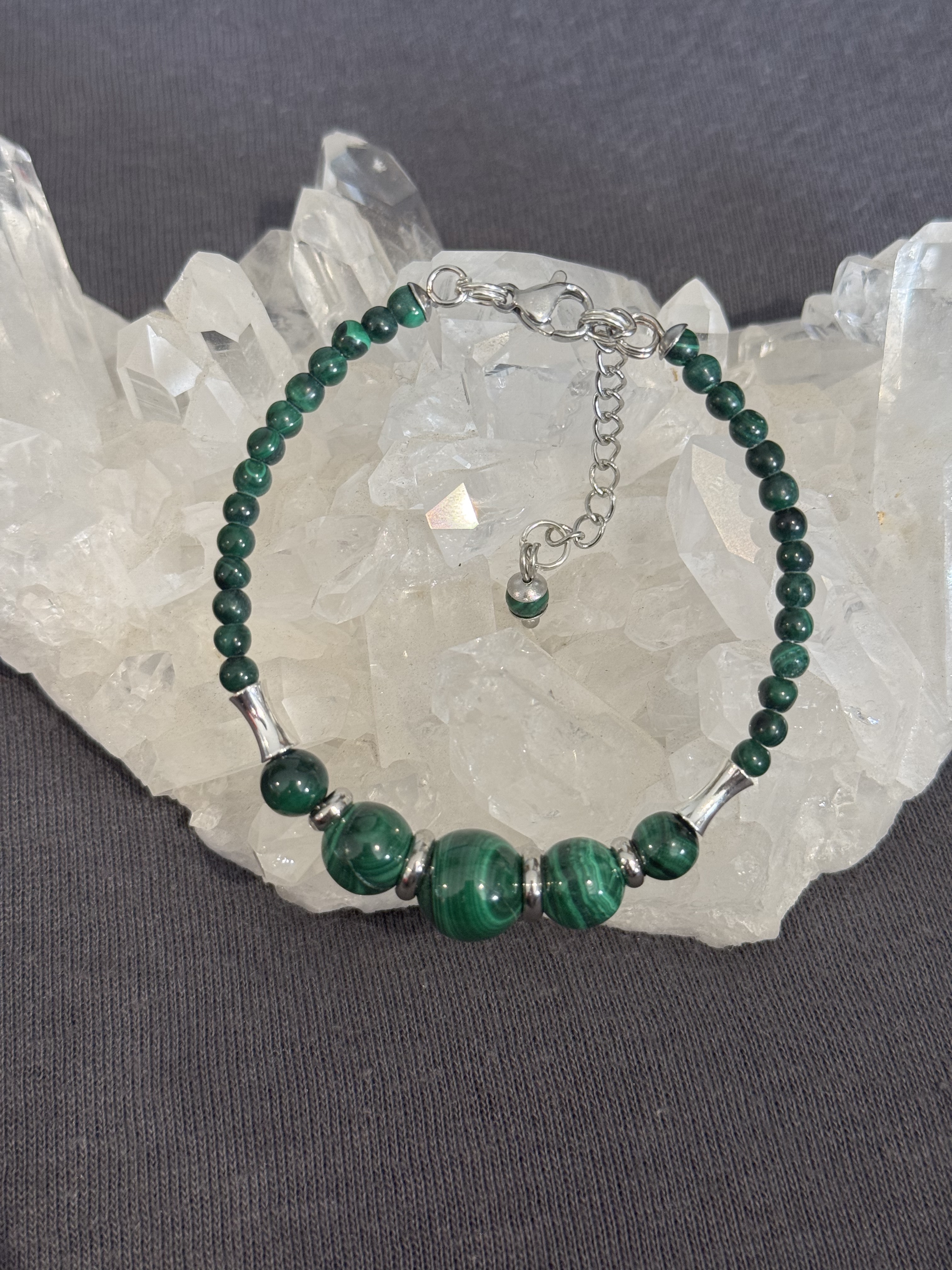 Bracelet "Echo de Gaïa" en Malachite