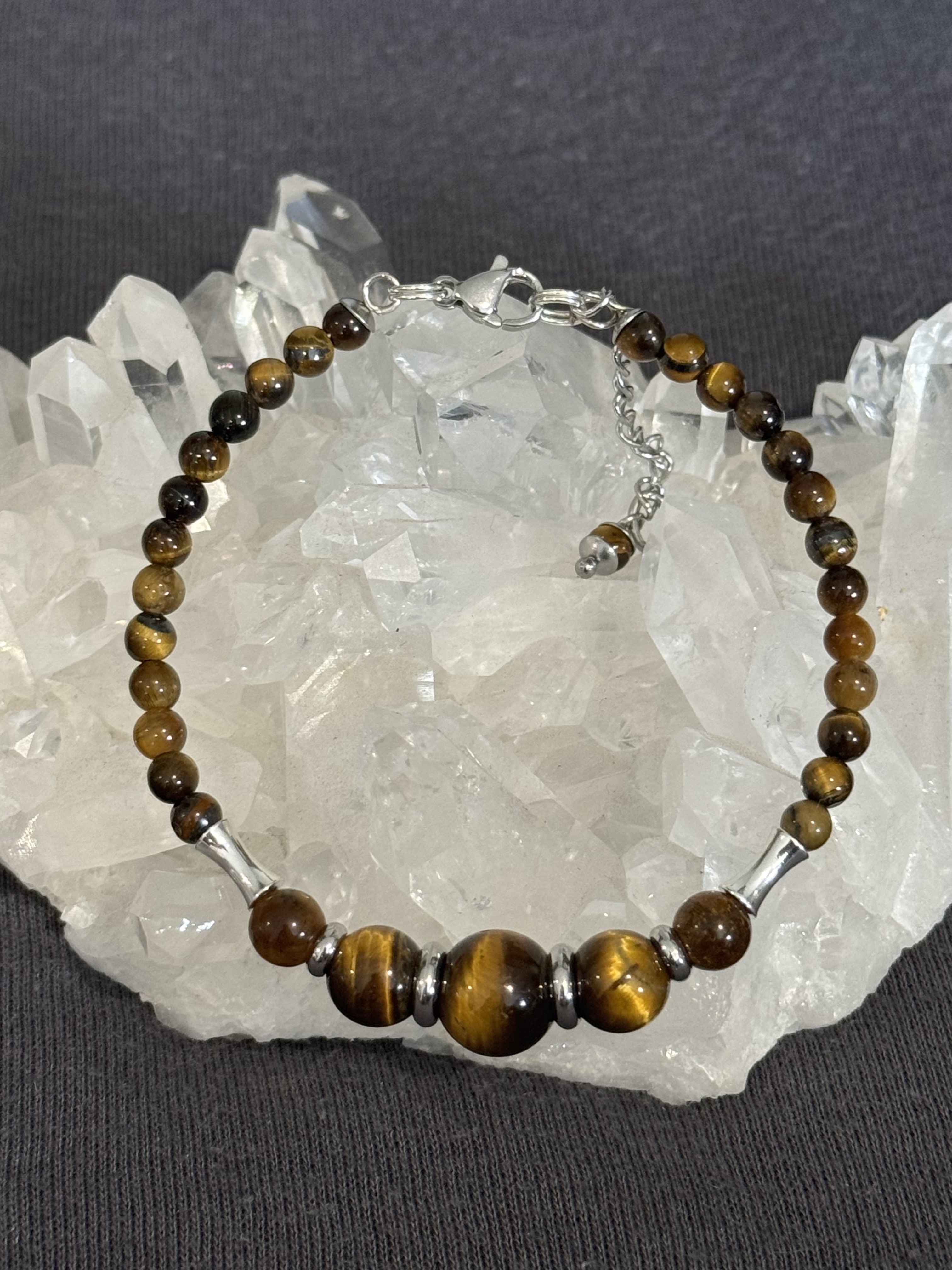 Bracelet "Echo de Gaïa" en Œil de Tigre