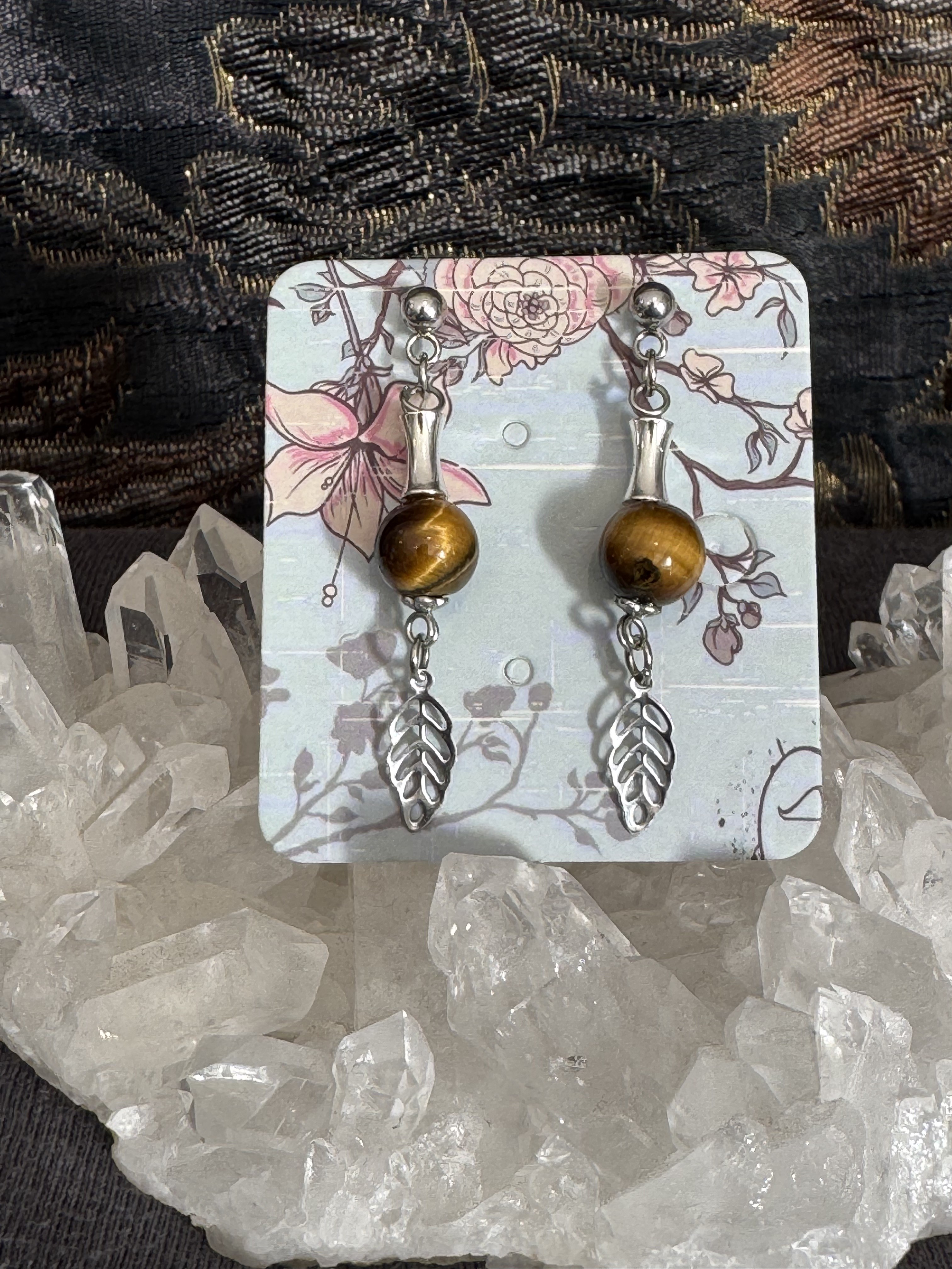 Boucles d'oreilles "Feuille d'automne" en Œil du Tigre