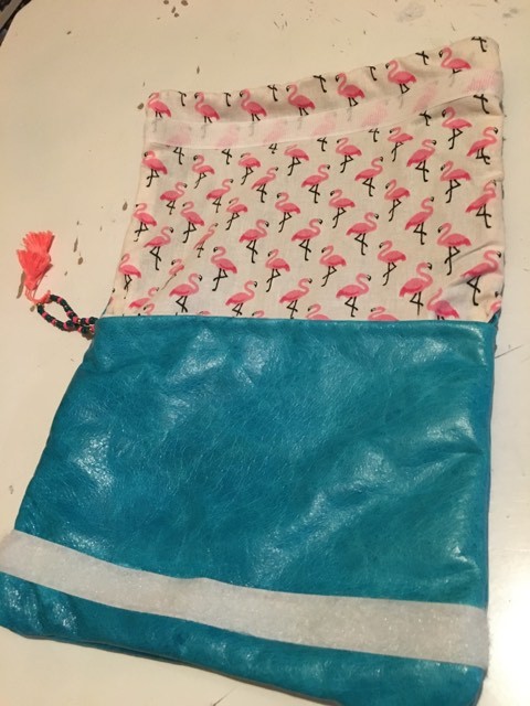 Pochette bleue 