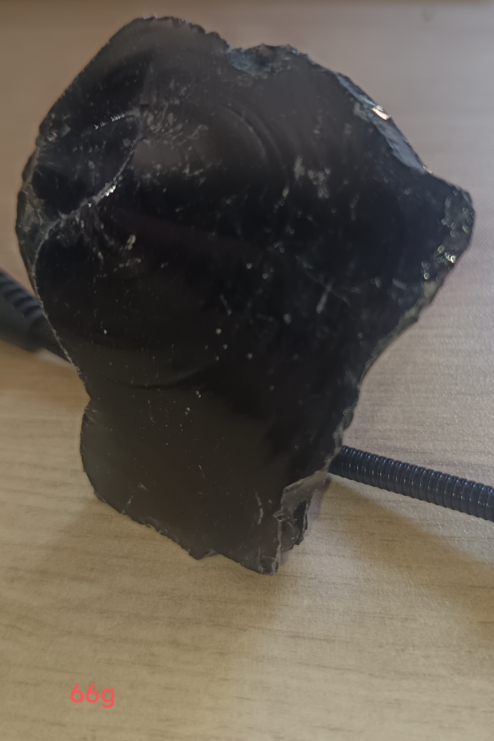 Obsidienne Noire brute 66g