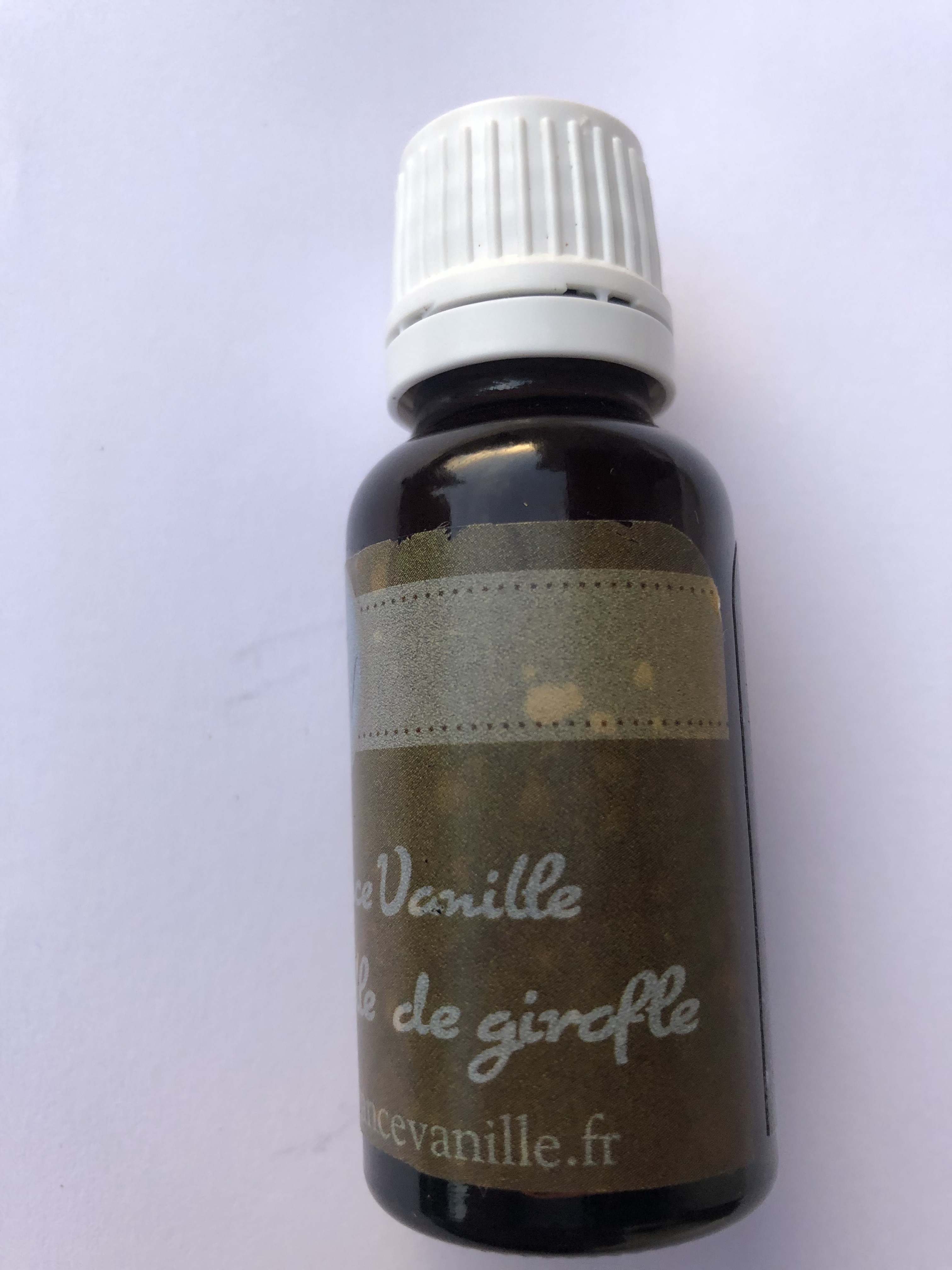 20 ml de huile essentielle de girofle de Madagascar