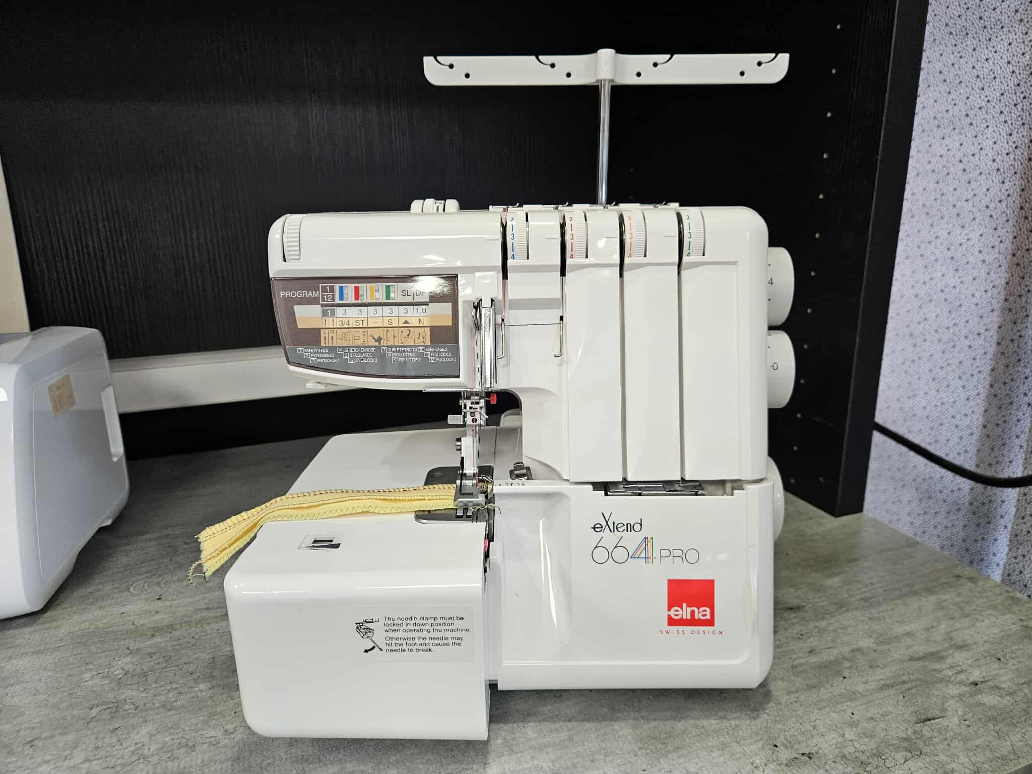 Surjeteuse Elna Extend 664 PRO - Occasion - Garantie 3 ans