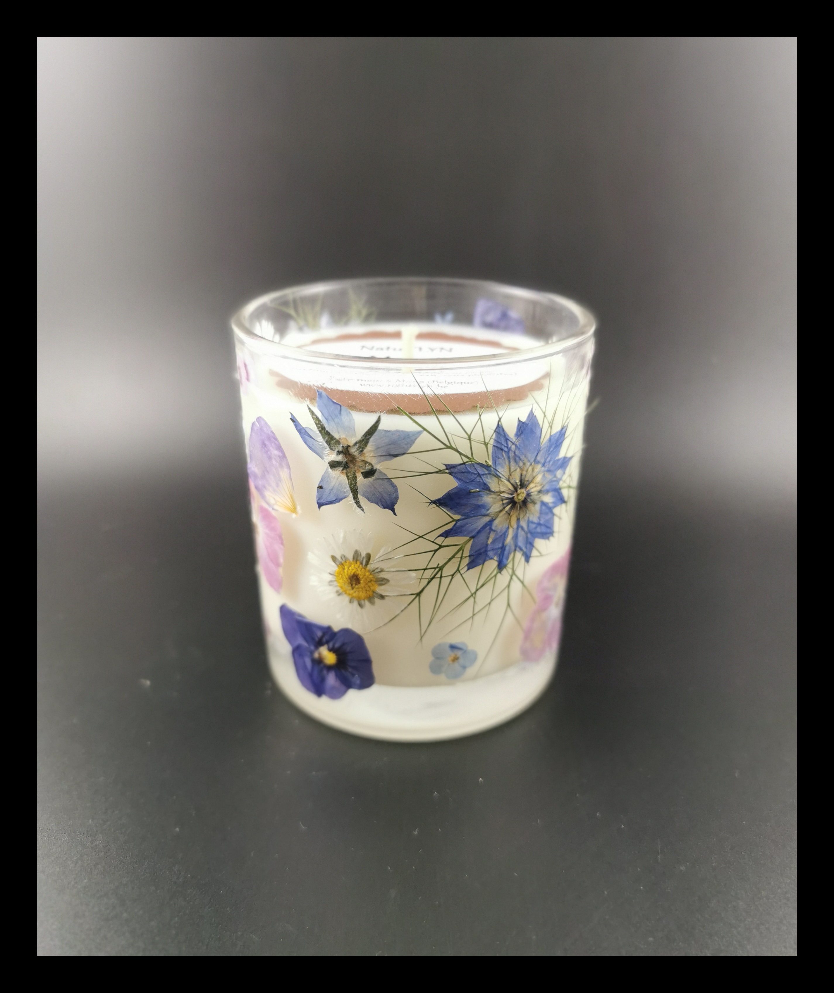 Bougie de 270 ml décorée de fleurs séchées